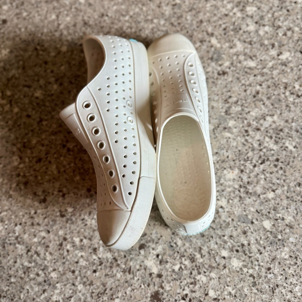 Native Women's Shoes - Jefferson Size: 10W / 8M - Picture 4 of 7